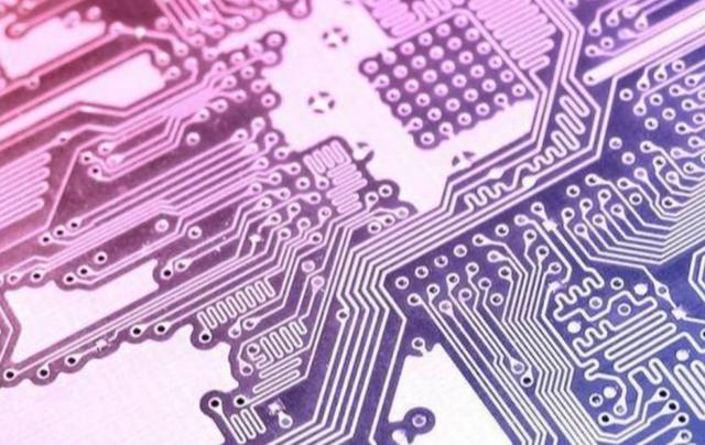 MAX481收发器：极端温度下的稳定守护者
